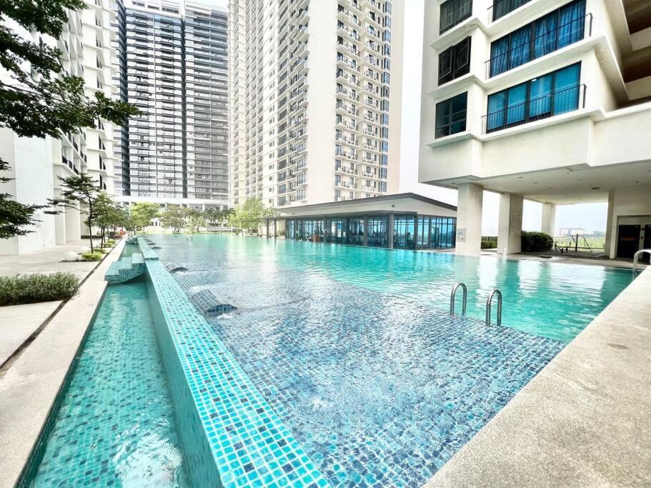 B Setia Alam 1-5 Pax Cozy Home Wifi&Tv Studio 3 Beds Trefoil Shah Alam Extérieur photo